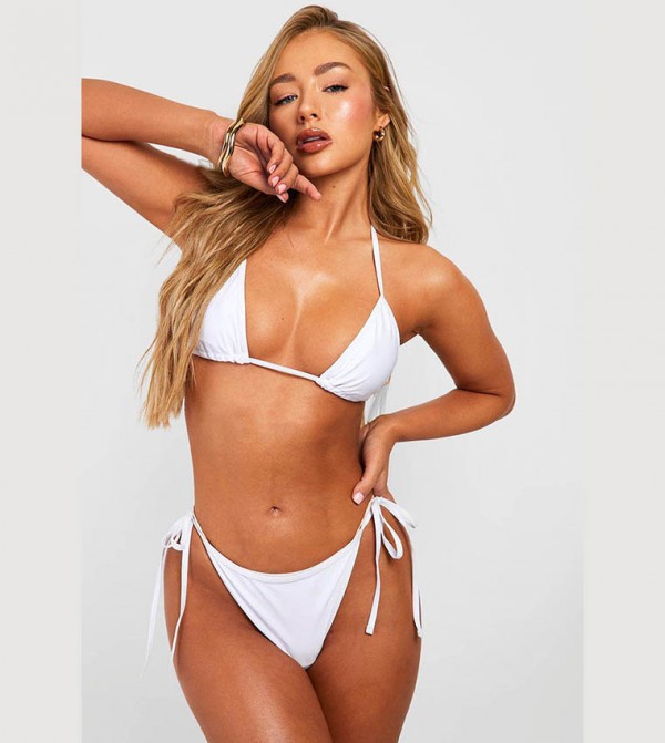 Buy Boohoo Triangle Bikini Set In White Thstreet Kuwait