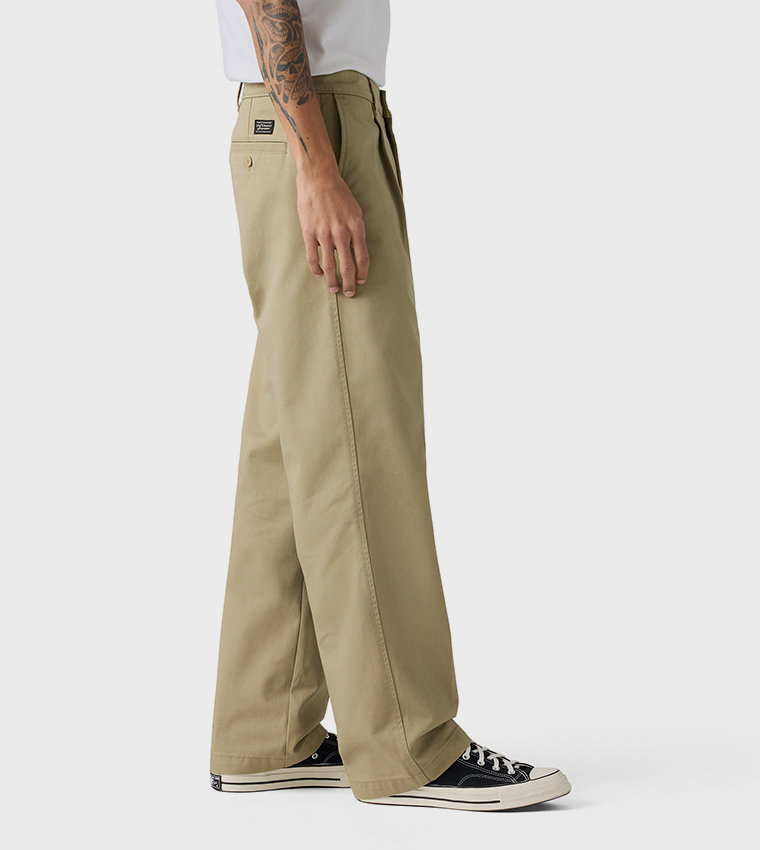 Solid Loose Fit Pleated Chinos