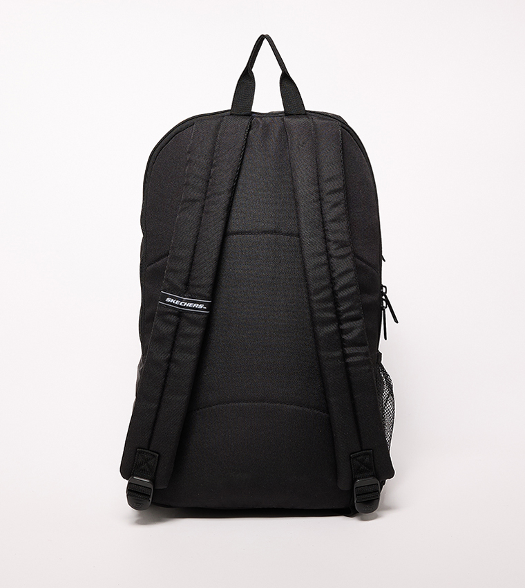 حقيبة ظهر اسينشال بشعار