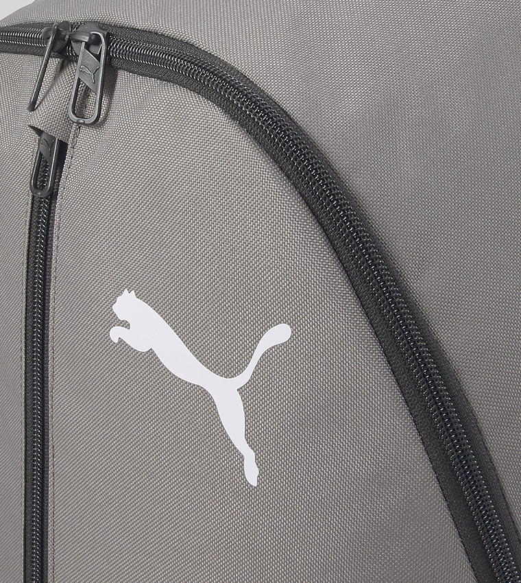 حقيبة ظهر بجيب أمامي بشعار بلس