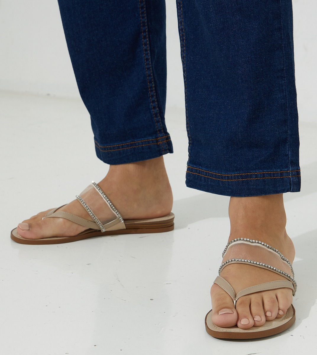 لايف سترايد  الصنادل المسطحة - بني  Flat Sandals