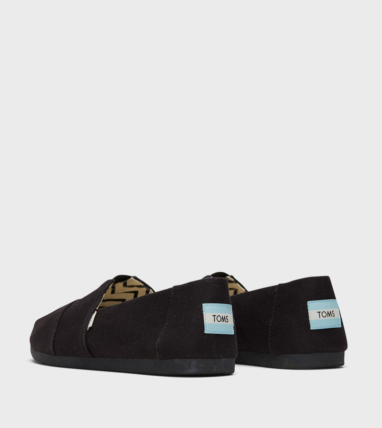 Slip On Casual Sneakers