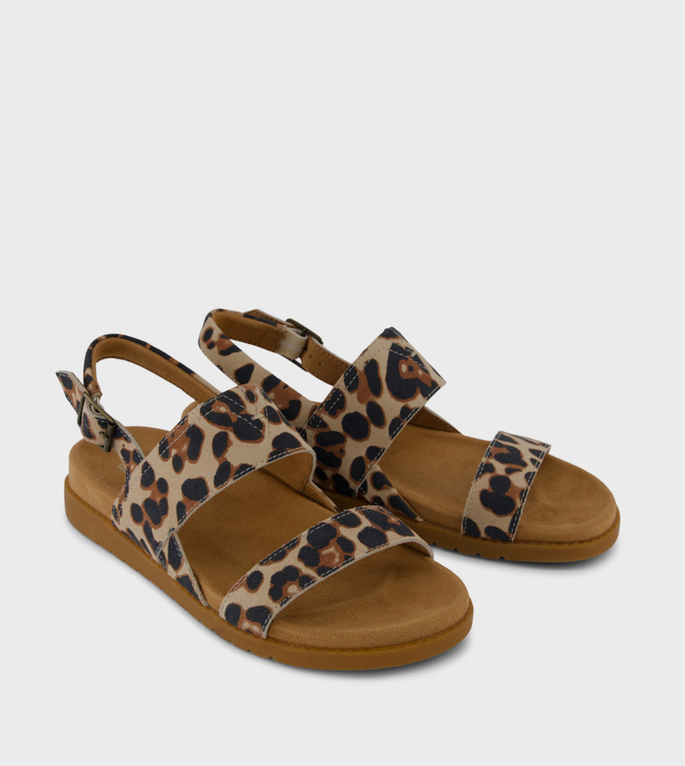 تومز  الصنادل المسطحة - بيج فاتح Flat Sandals