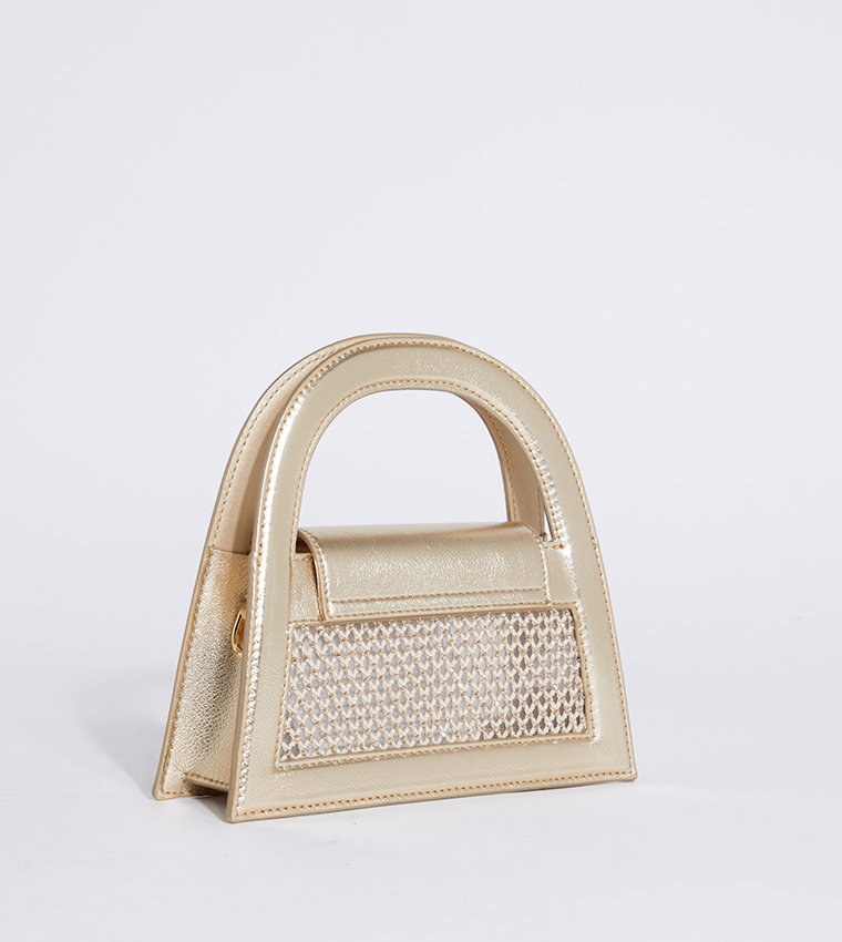 حقيبة صغيرة مزخرفة بشعار العلامة التجارية 