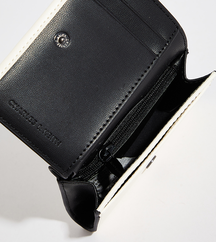 DAYLLA Logo Detail Wallet&nbsp;