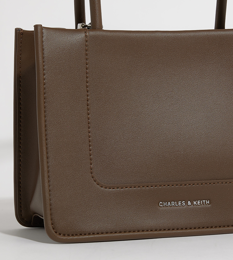 حقيبة توت دايلا 