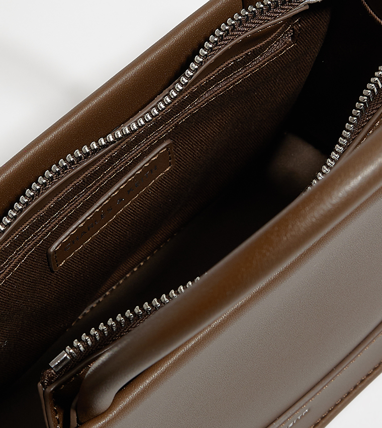 حقيبة توت دايلا 