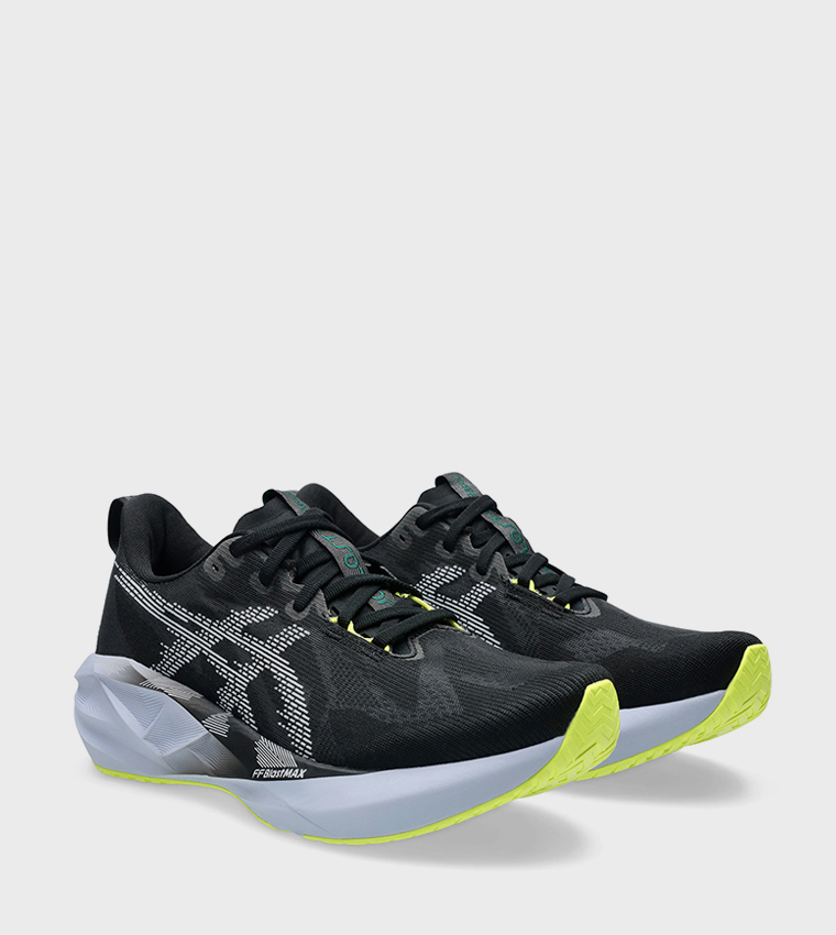 NOVABLAST 5 Running Shoes