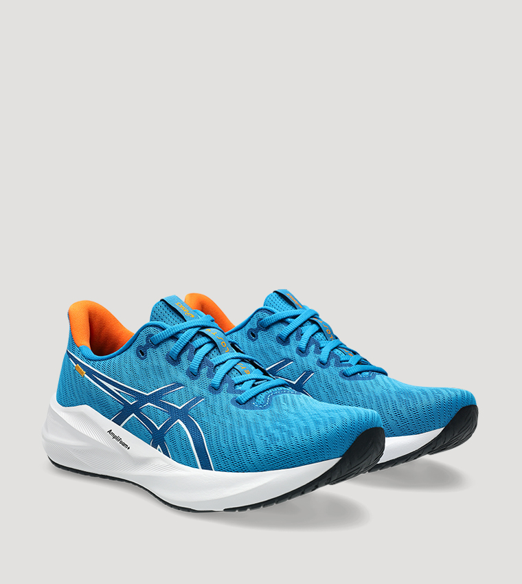 VERSABLAST 4 Textured Running Shoes