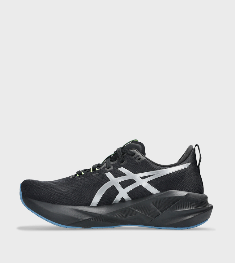 NOVABLAST 5 LUXE Lace Up Running Shoes