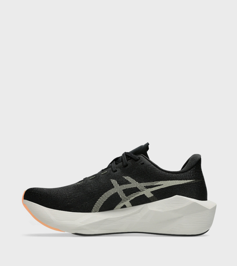 NOVABLAST 6 Running Shoes