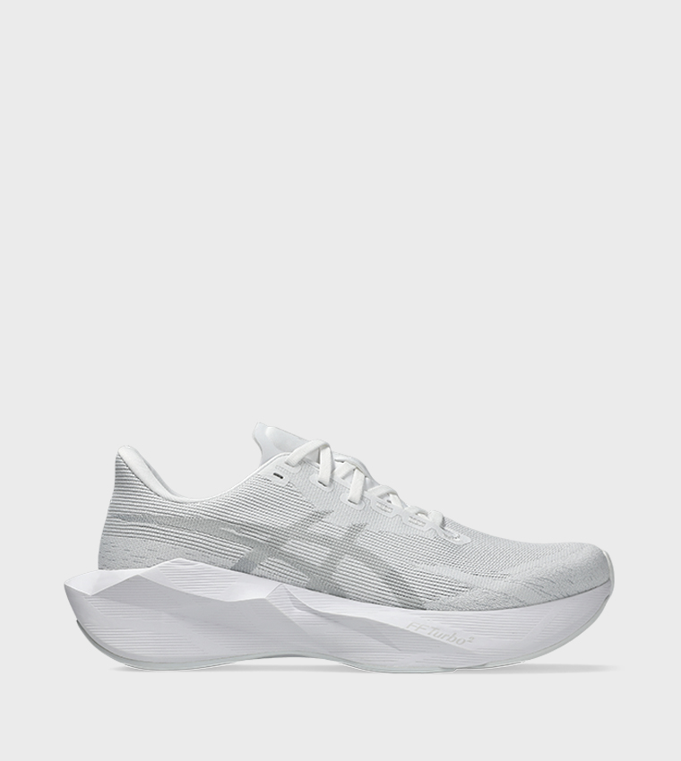 NOVABLAST 6 Running Shoes