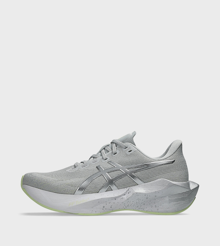 NOVABLAST 6 PLATINUM Running Shoes