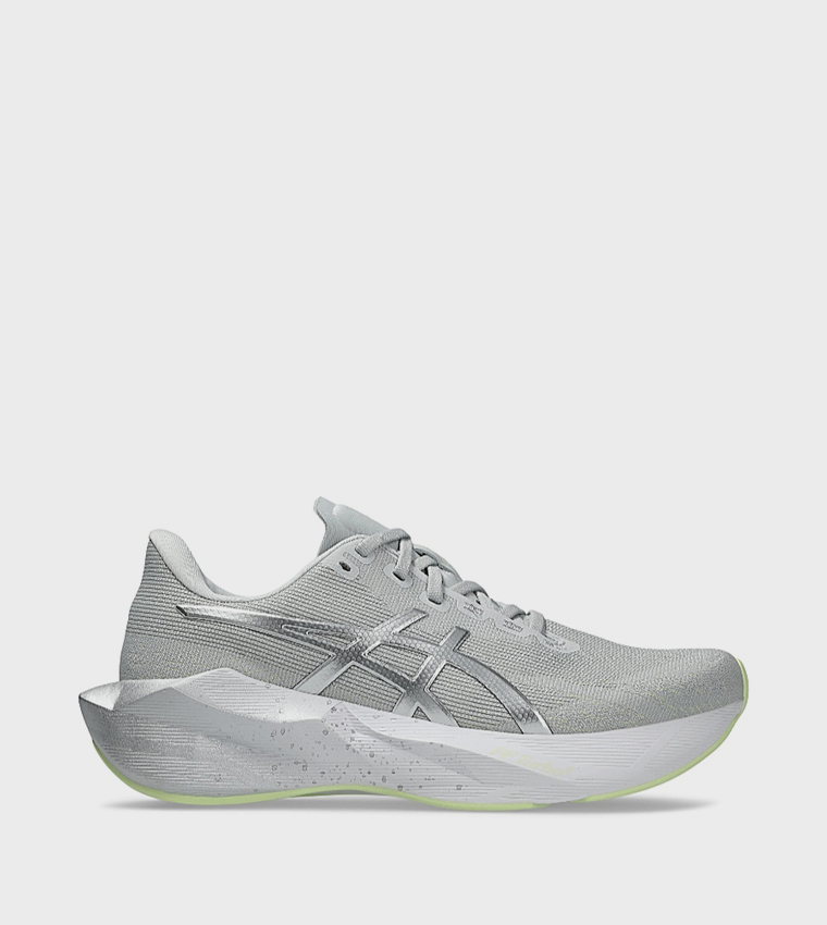 NOVABLAST 6 PLATINUM Running Shoes
