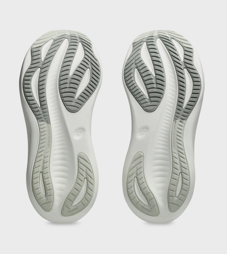 سنيكرز جيل نيمبوس 27 للجري برباط