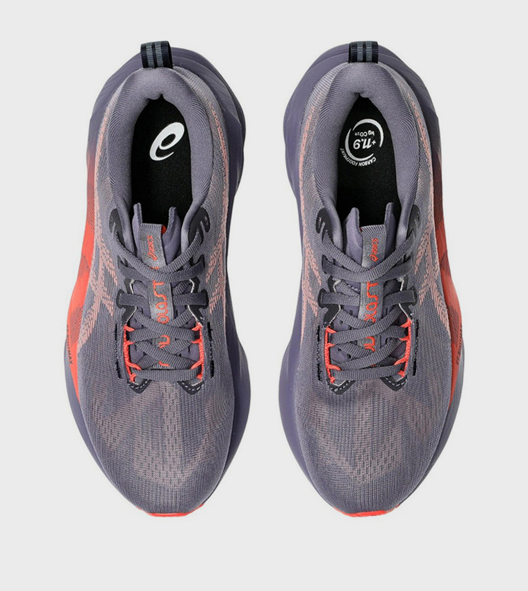 NOVABLAST 5 Running Shoes
