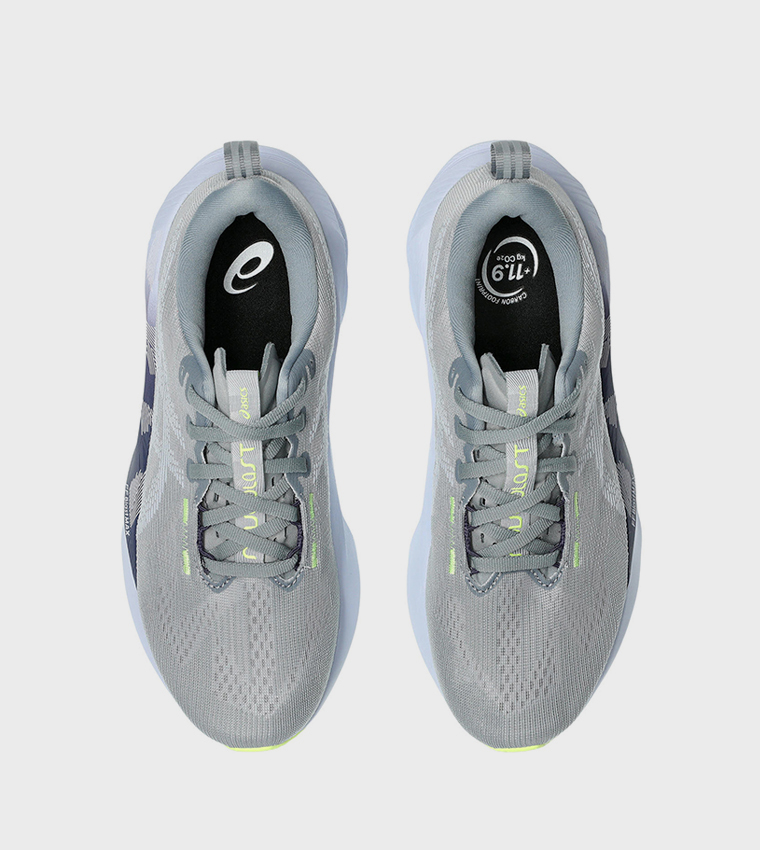 NOVABLAST 5 Running Shoes
