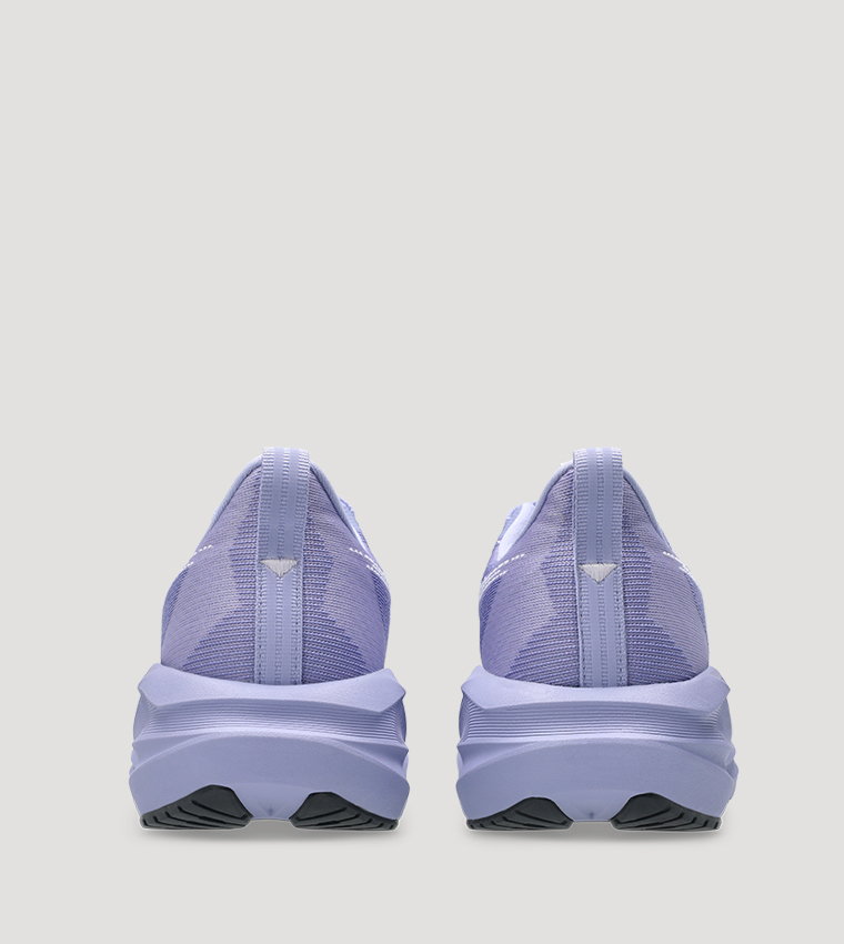 حذاء جري نوفابلاست ٥