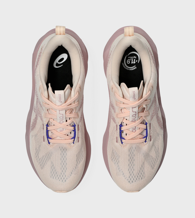 NOVABLAST 5 Running Shoes