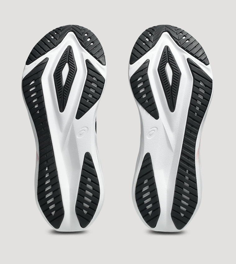 VERSABLAST 4 Textured Running Shoes