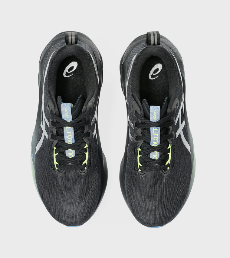 NOVABLAST 5 LUXE Lace Up Running Shoes