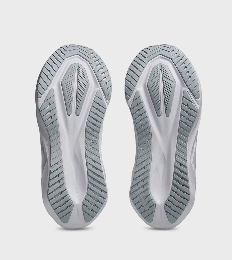 NOVABLAST 5 ATC Lace Up Running Shoes