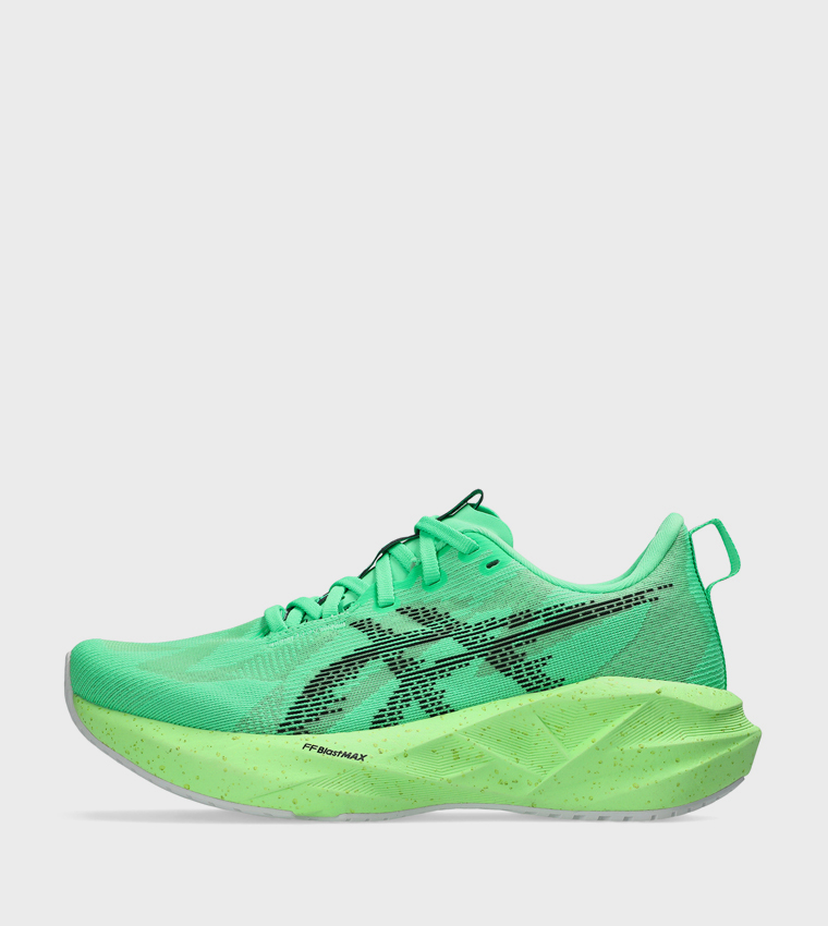 NOVABLAST 5 Lace Up Running Shoes