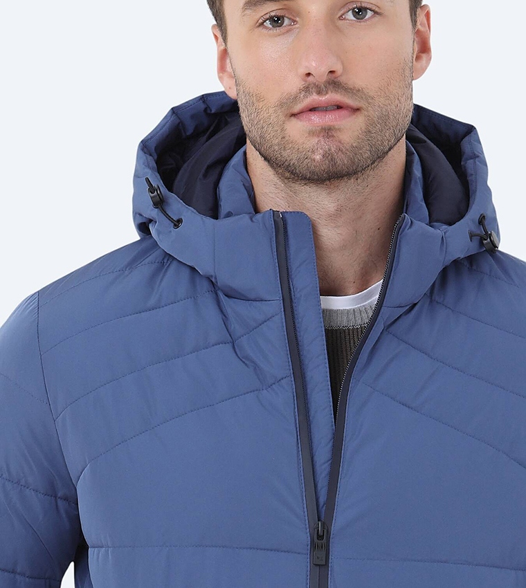 Solid Regular Fit Hooded Puffer Jacket