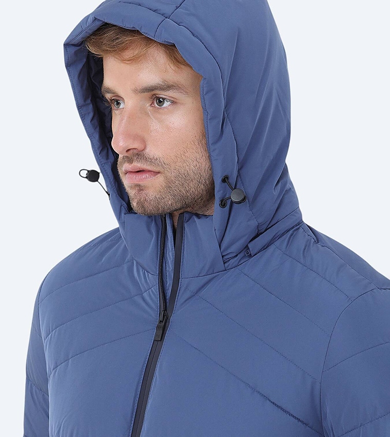 Solid Regular Fit Hooded Puffer Jacket