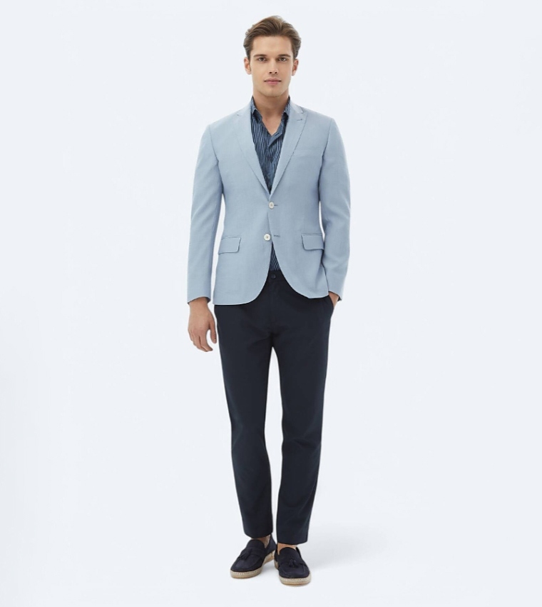 Solid Slim Fit Blazer
