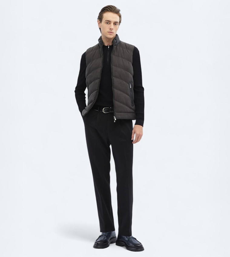 Solid Regular Fit High Neck Gilet