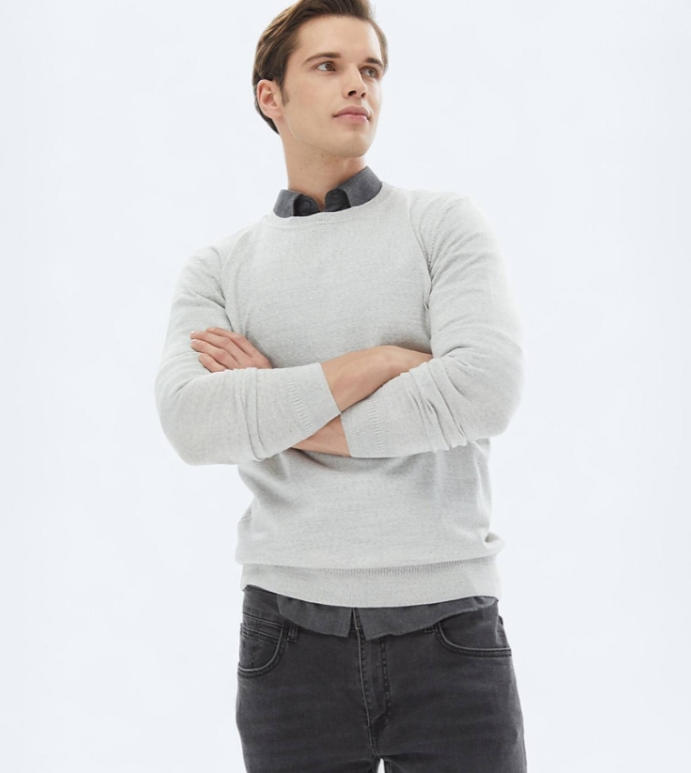 Solid Crew Neck Knit Sweater