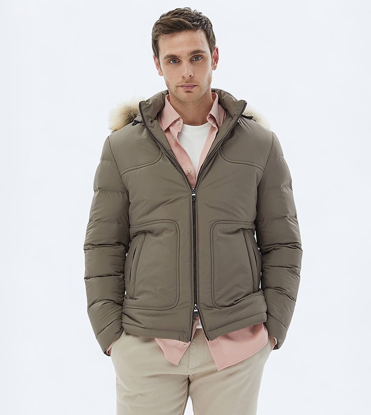 Solid Regular Fit Hooded Puffer Jacket