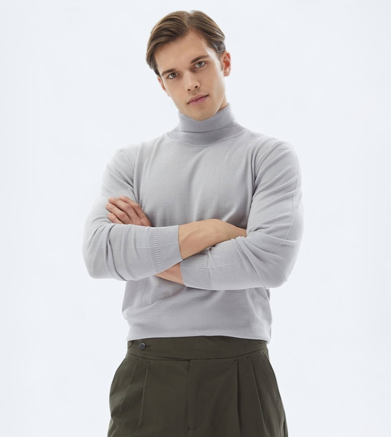Solid Turtleneck Knit Sweater