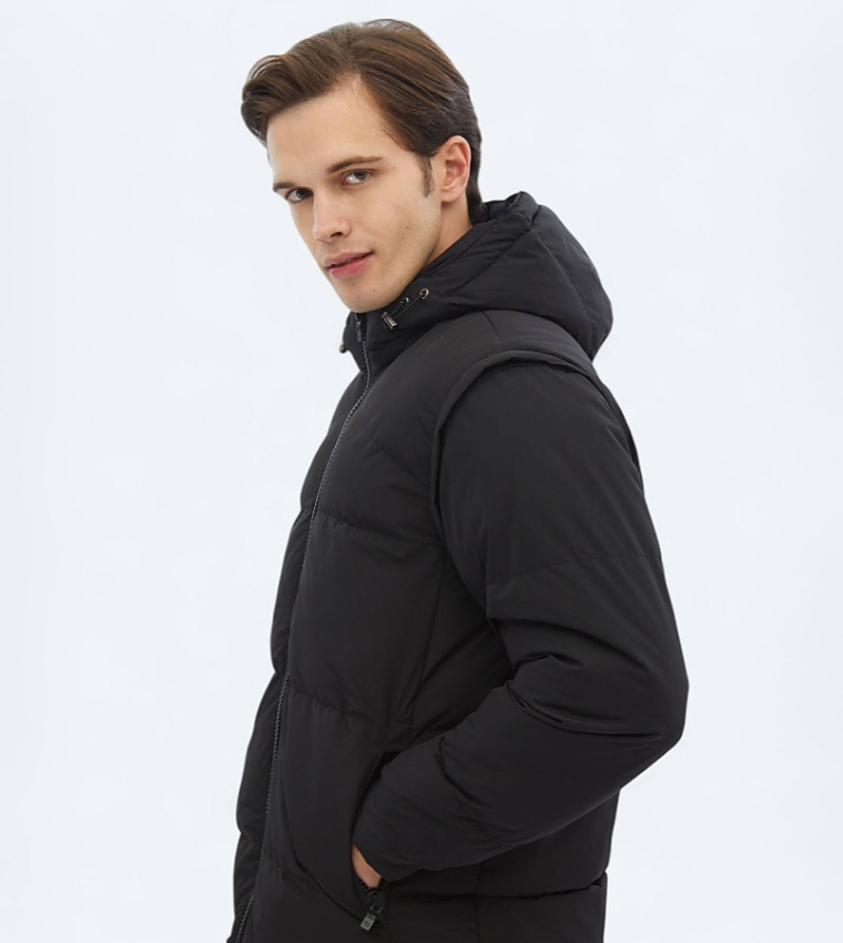 Solid Hooded Regular Fit Puffer Jacket