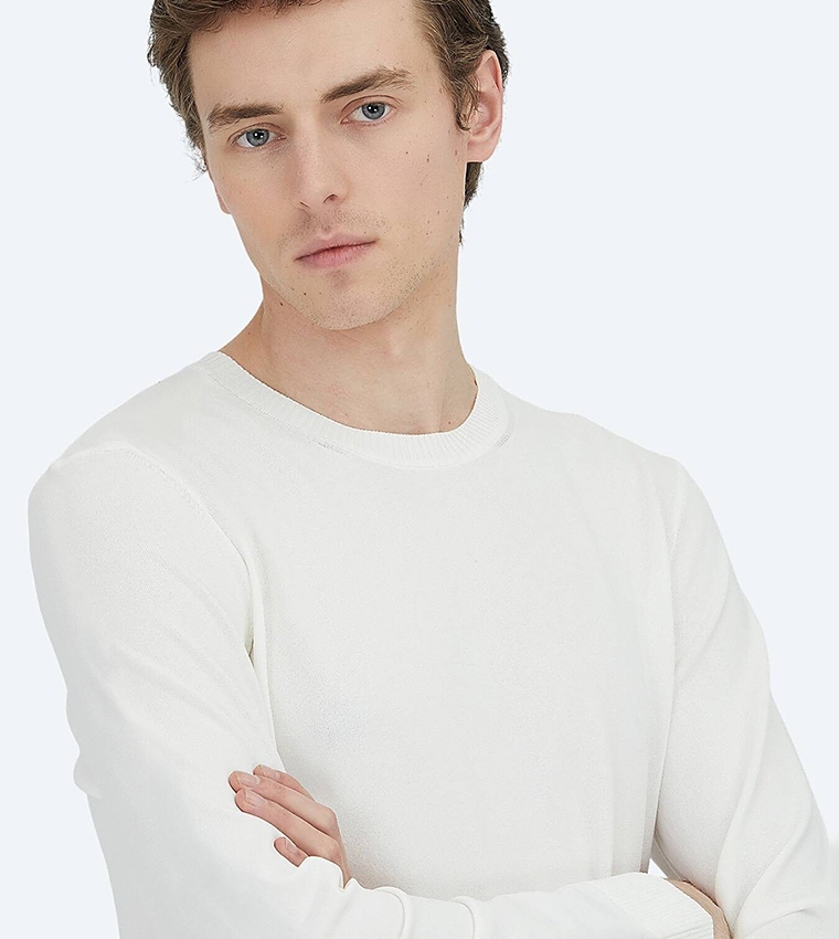Solid Crew Neck Knit Sweater