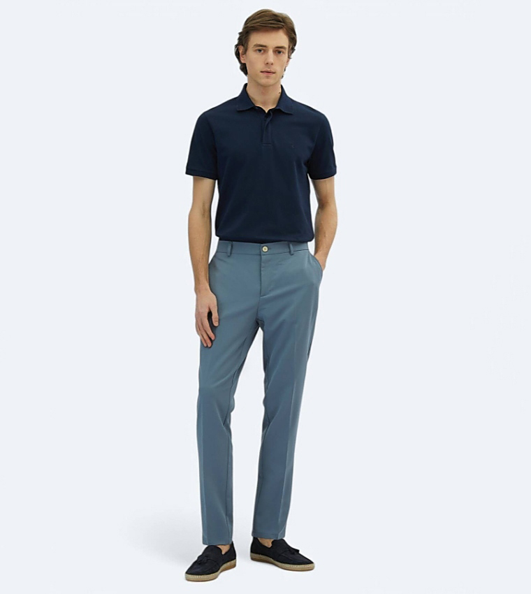 Solid Relaxed Fit Casual Trousers