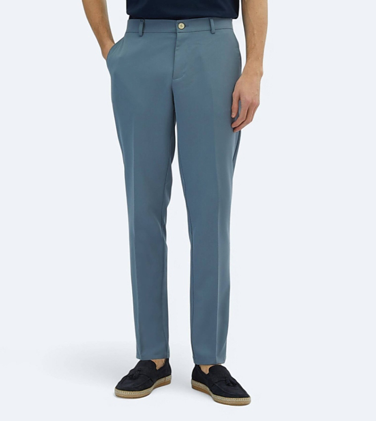 Solid Relaxed Fit Casual Trousers
