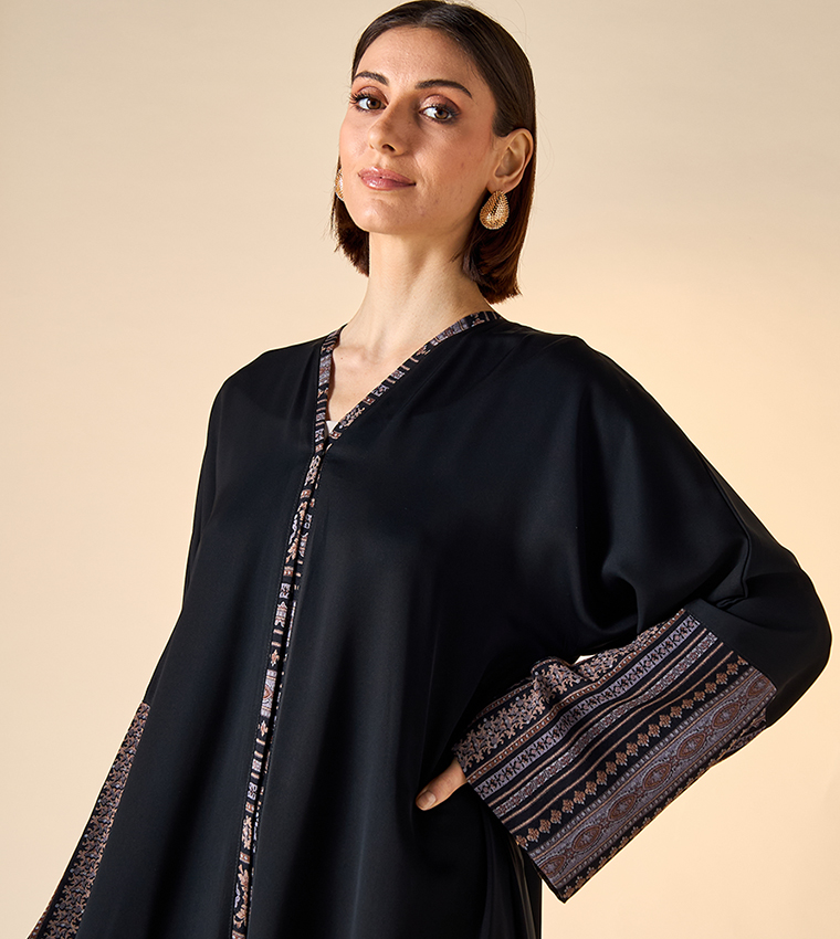 HM  Abayas - Black Abayas