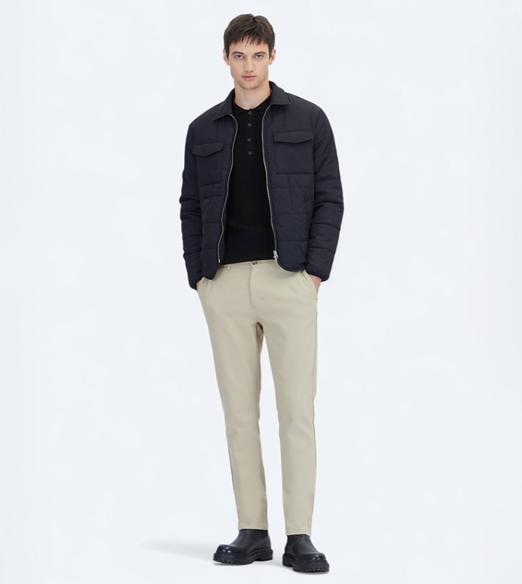 Solid Regular Fit Round Collar Woven Puffer Jacket