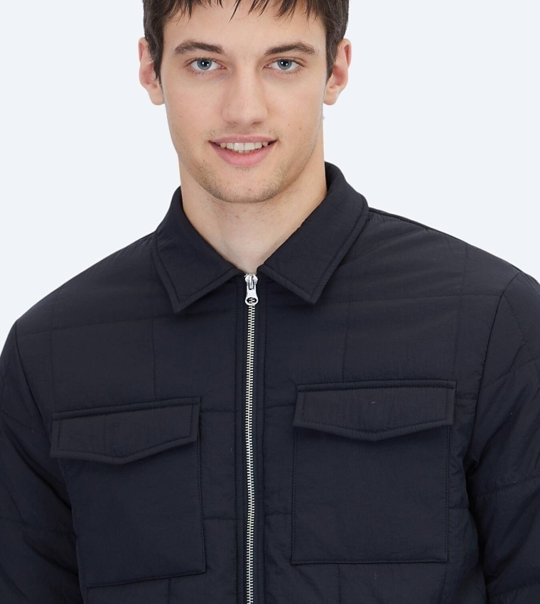 Solid Regular Fit Round Collar Woven Puffer Jacket