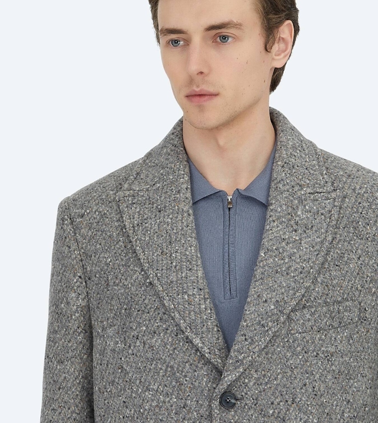 Solid Regular Fit Lapel Collar Woven Overcoat