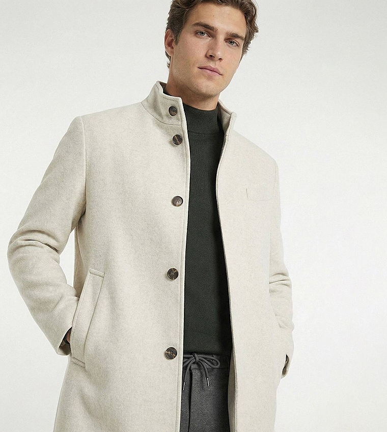 Solid Regular Fit Lapel Collar Woven Overcoat