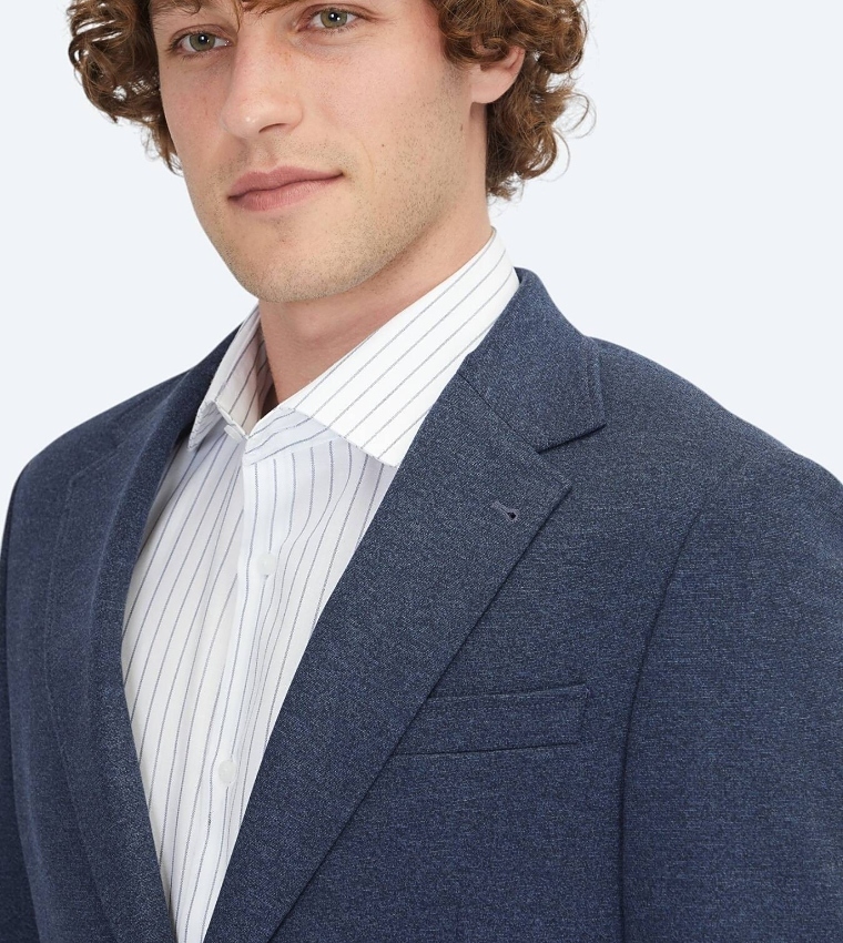 Solid Modern Fit Blazer