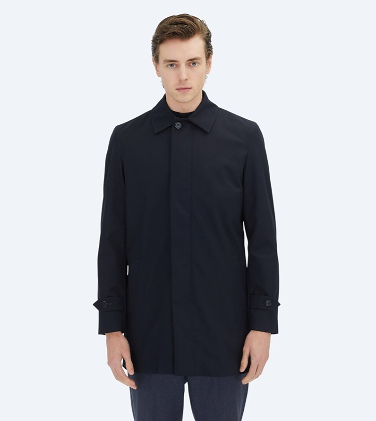 Solid Regular Fit Collared Woven Rain Coat