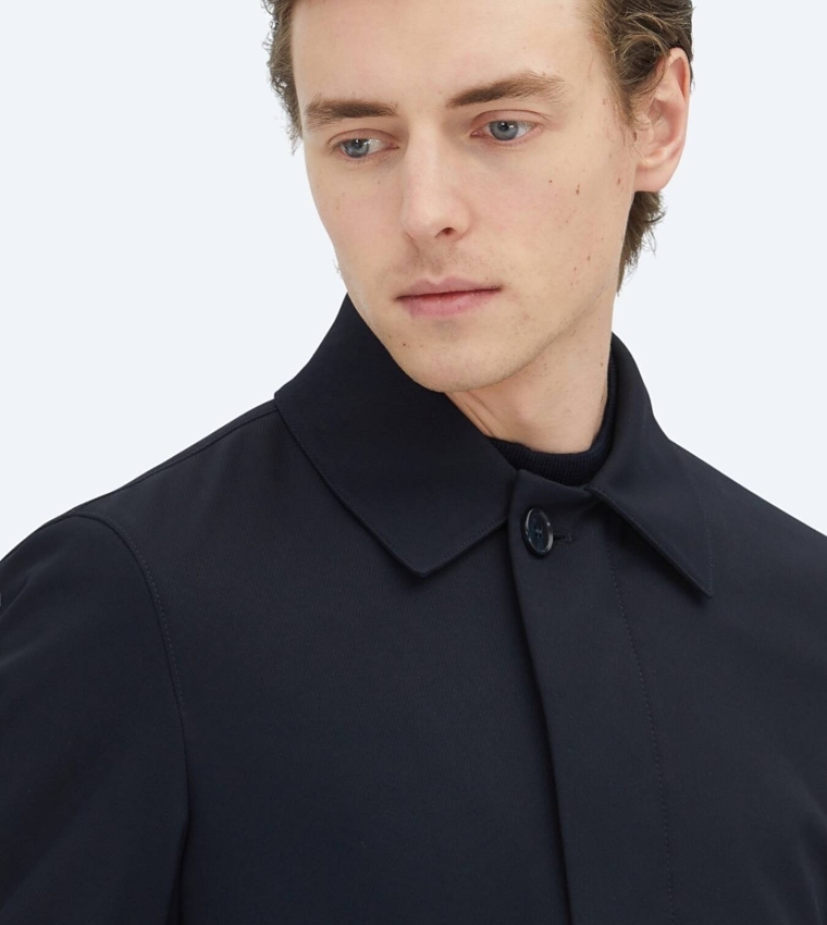 Solid Regular Fit Collared Woven Rain Coat