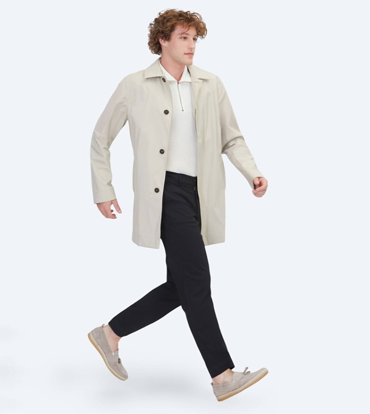 Solid Regular Fit Collared Woven Rain Coat