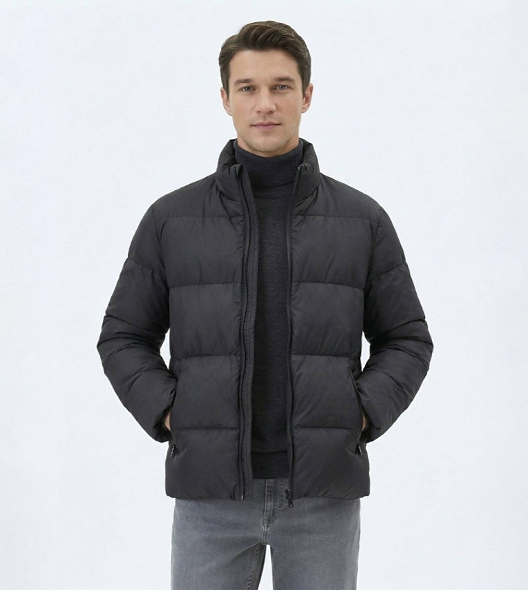 Solid Regular Fit High Neck Woven Puffer Jacket