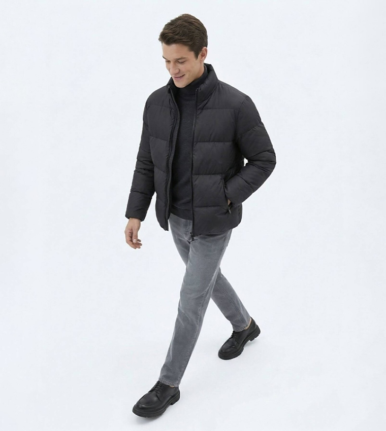 Solid Regular Fit High Neck Woven Puffer Jacket