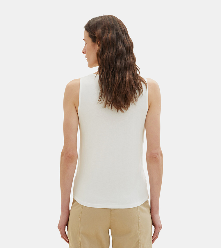 Solid Ruched Detail Sleeveless Top